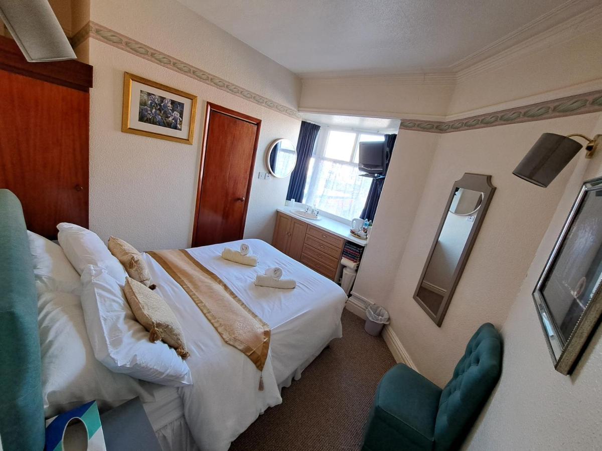 Lily Hotel Blackpool Ngoại thất bức ảnh